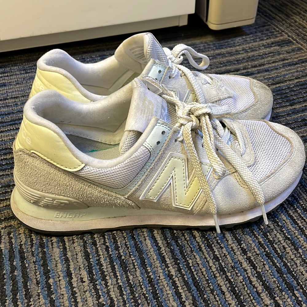 New Balance 574 Womens Sneaker